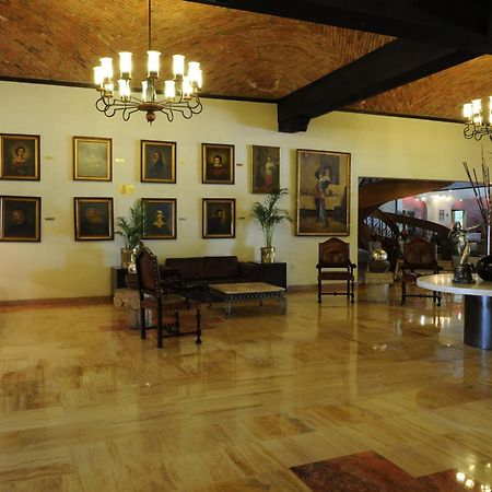 Real De Minas Poliforum Leon Exterior photo