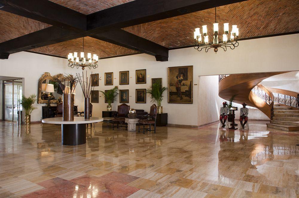 Real De Minas Poliforum Leon Exterior photo